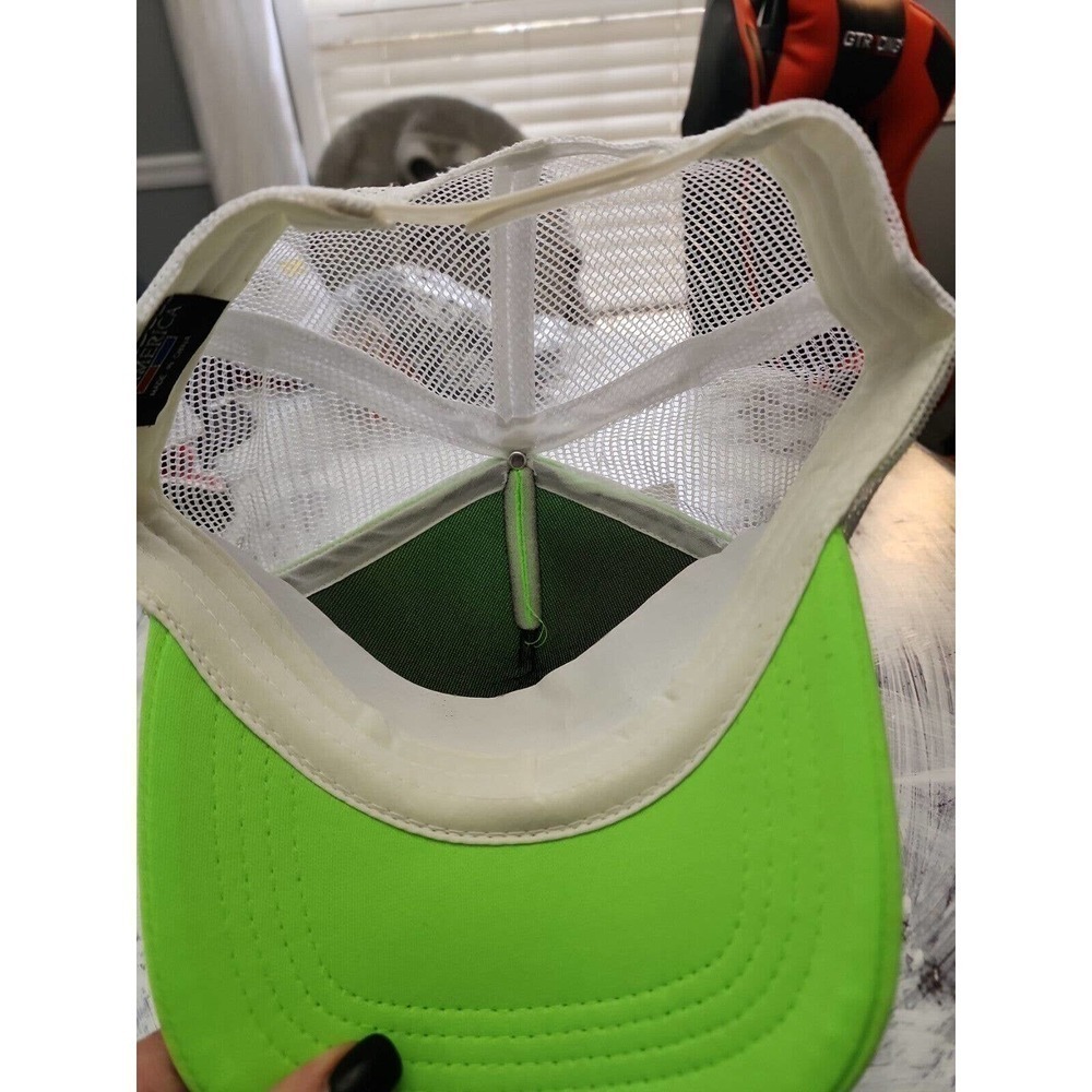 NINTENDO Trucker Hat Neon Green Mesh SnapBack Brand New With Tags Cap America - Picture 8 of 9